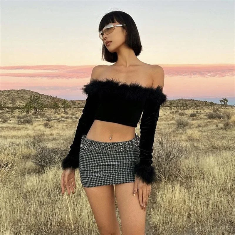 Women's Grunge Off Shoulder Furry Edge Long Sleeved Crop Top